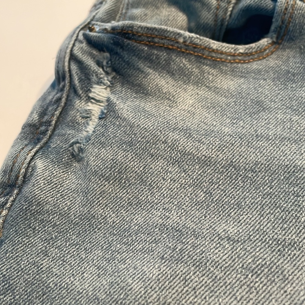 Kenzie jeans size 2 “the Ella” high rise straight leg distressed lighter wash - Picture 5 of 13